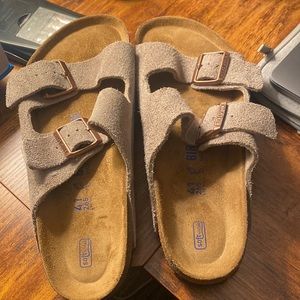 Birkenstocks BRAND NEW S: 41